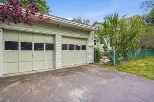 117 Burghardt St, Springfield, MA 01109 - Photo 39