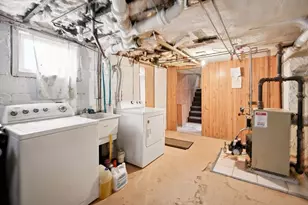 117 Burghardt St, Springfield, MA 01109 - Photo 35