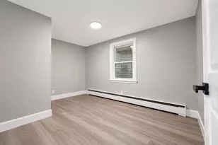 60 Howard St, Leominster, MA 01453 - Photo 5