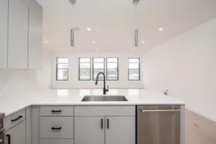 340 W 2nd St, Boston, MA 02127 - Photo 5