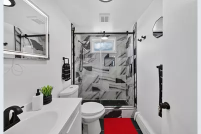 136-138 Sanborn St, Lawrence, MA 01843 - Photo 13