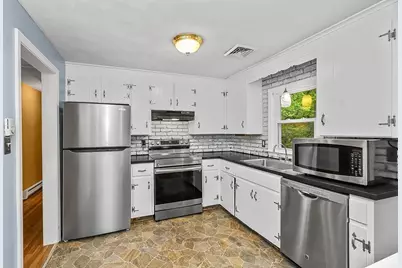 72 Westfield Dr, North Attleboro, MA 02760 - Photo 5