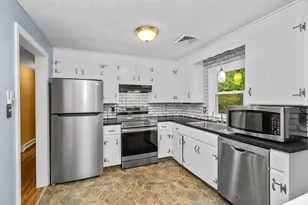 72 Westfield Dr, North Attleboro, MA 02760 - Photo 5