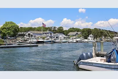 379 Monomoscoy Rd, Mashpee, MA 02649 - Photo 31