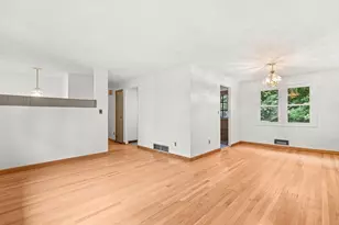 155 Turnpike Rd, Chelmsford, MA 01824 - Photo 11