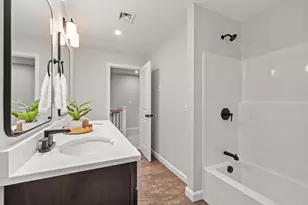7 4th Ave, Haverhill, MA 01830 - Photo 17
