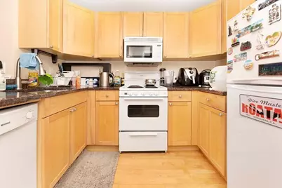 95 2nd St #6, Cambridge, MA 02141 - Photo 3