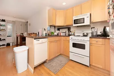 95 2nd St #6, Cambridge, MA 02141 - Photo 5
