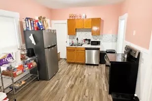104 Alden St, Springfield, MA 01109 - Photo 15