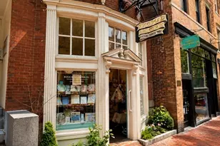 105 Charles St, Boston, MA 02114 - Photo 11