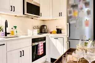 105 Charles St, Boston, MA 02114 - Photo 9