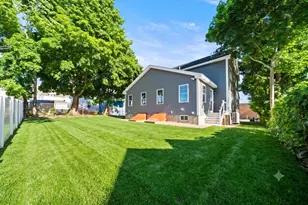 7 4th Ave, Haverhill, MA 01830 - Photo 11