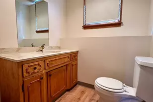 2 Hazelhurst Ave, East Longmeadow, MA 01028 - Photo 7