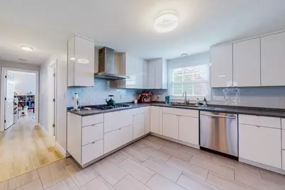 182 Newbury Street #N/A, Framingham, MA 01701 - Photo 3