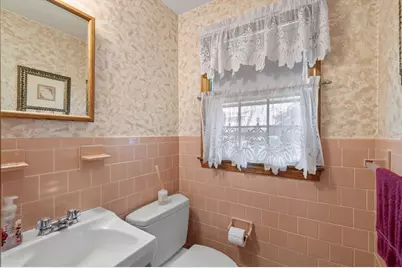 25 Colonial Rd, Peabody, MA 01960 - Photo 27