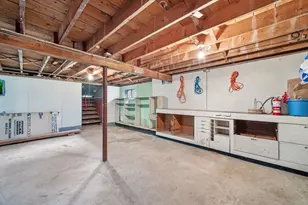 25 Colonial Rd, Peabody, MA 01960 - Photo 31
