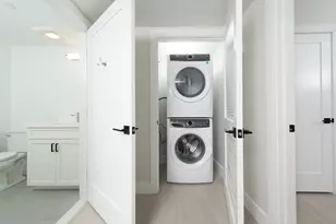 425 Border St, Boston, MA 02128 - Photo 9