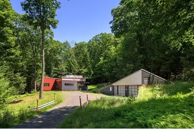 2 Laurel Hill Dr, Leverett, MA 01054 - Photo 1