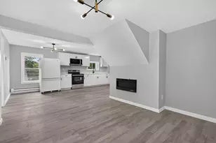 303 W Main St, Millbury, MA 01527 - Photo 9