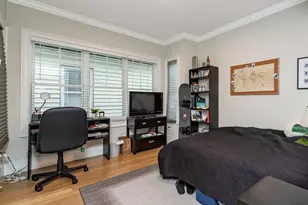 26 Arlington St, Boston, MA 02135 - Photo 11