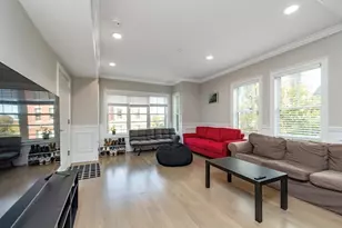 26 Arlington St, Boston, MA 02135 - Photo 5