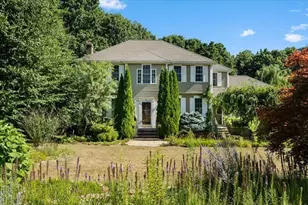 89 Boulder Hill Rd, Holden, MA 01522 - Photo 1