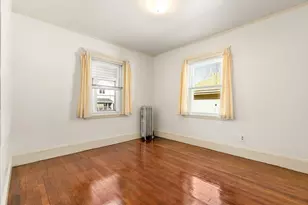 15 Quincy St, Medford, MA 02155 - Photo 11
