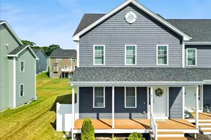 8 Bernard's Wy, Lakeville, MA 02347 - Photo 1