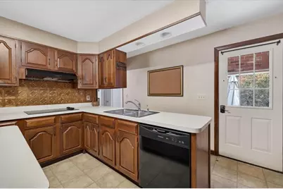 11 Foster St, Oxford, MA 01540 - Photo 7