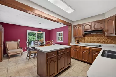 11 Foster St, Oxford, MA 01540 - Photo 5