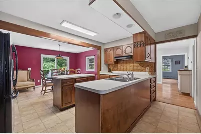 11 Foster St, Oxford, MA 01540 - Photo 9