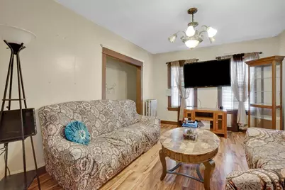 46-48 Narragansett, Springfield, MA 01107 - Photo 9