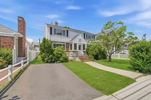 126 Brookfield, Winthrop, MA 02152 - Photo 3