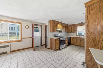 126 Brookfield, Winthrop, MA 02152 - Photo 11