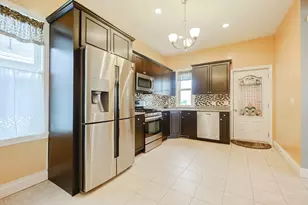 8 Tacoma St, Lynn, MA 01905 - Photo 7