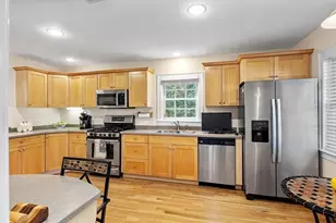 25 Whiting Ln, Hingham, MA 02043 - Photo 7