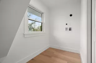 26 Adelaide St, Boston, MA 02130 - Photo 19