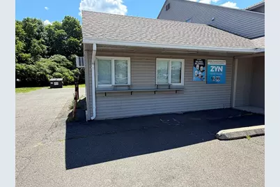 22 West St #D, Hatfield, MA 01088 - Photo 3