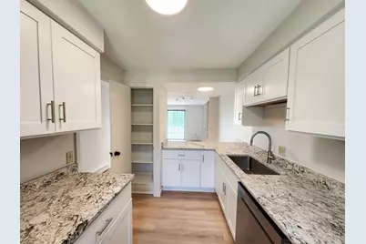 10 Winston Ct #10, Amherst, MA 01002 - Photo 5