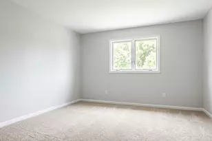 10 Winston Ct, Amherst, MA 01002 - Photo 15