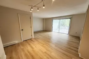 10 Winston Ct, Amherst, MA 01002 - Photo 9