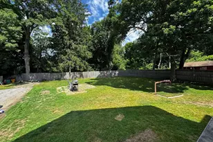 60-62 Benefit St, Attleboro, MA 02703 - Photo 15