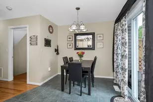 95 Tennis Plaza Rd, Dracut, MA 01826 - Photo 9