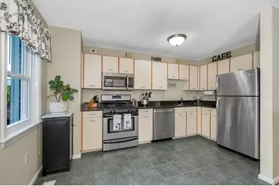 95 Tennis Plaza Rd #7, Dracut, MA 01826 - Photo 7