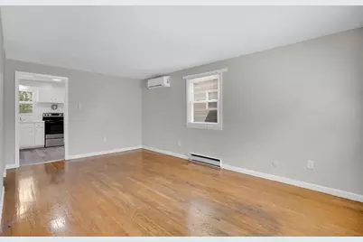 57-59 E Bay Path Ter, Springfield, MA 01109 - Photo 9