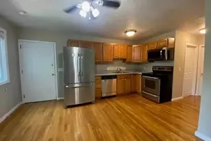 16 Cleveland Pl, Gloucester, MA 01930 - Photo 1