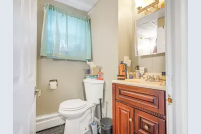 39 Highland St, Pawtucket, RI 02860 - Photo 7