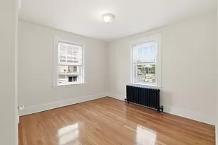 17 Greenleaf St, Quincy, MA 02169 - Photo 17