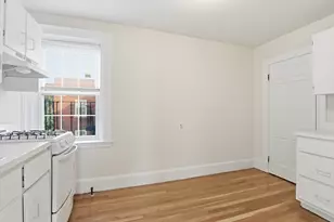 17 Greenleaf St, Quincy, MA 02169 - Photo 11