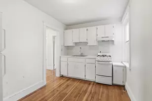 17 Greenleaf St, Quincy, MA 02169 - Photo 9